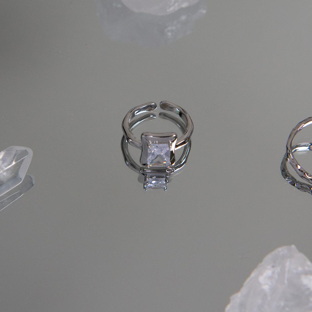 Niche Design High-Grade Irregular Zircon Light Luxury Wind Cold Wind Personality Trendy Cool Women'S Fashion Index Finger Ring