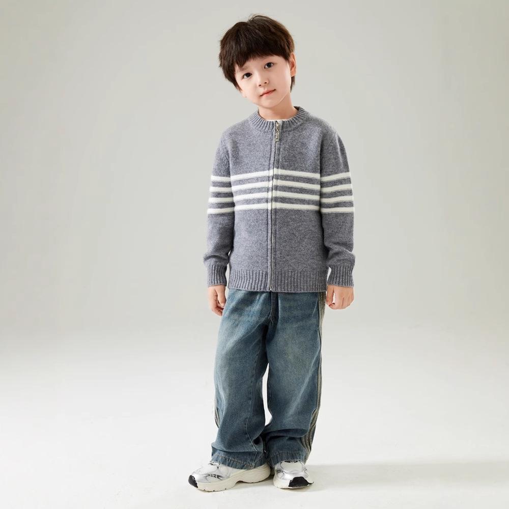 Kids' Wool Zip Cardigan: High-Collar Knit Sweater for Boys & Girls - Korean Casual Cashmere Trend.