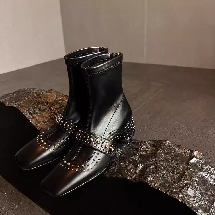 Spot Second Hair! Fashion Versatile New Square Head Rivet Rear Zipper Medium and High Elastic Boots Women's Thin Short Boots