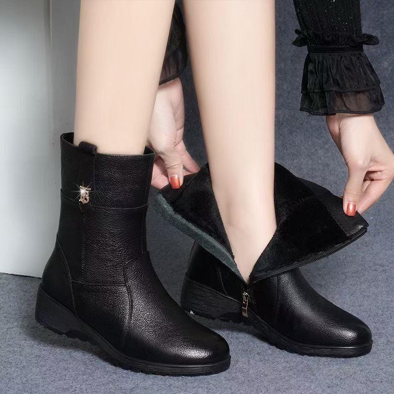 Fashion boots soft leather boots autumn and winter new low-heeled medium tube non-slip soft-soled small leather boots trendy versatile women
