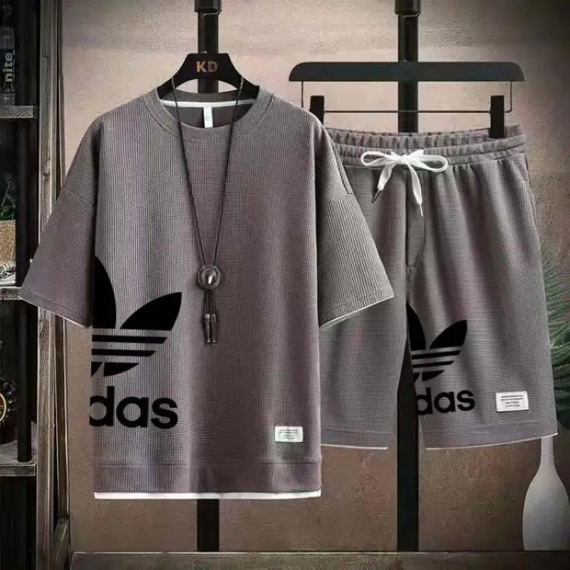 Nuovissimo Abbigliamento Sportivo Estivo Comodo da Uomo, Set Due Pezzi T-shirt a Maniche Corte e Pantaloncini Casual da Pallacanestro 2025