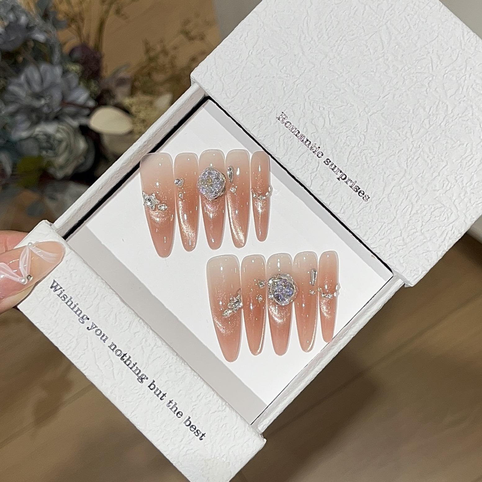 

Весенний новый простой мигающий улыбка сбоку широкий свет погоня кошачий глаз носить броню L