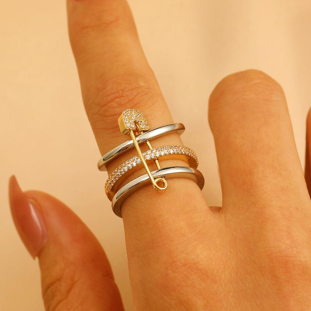 Wysokiej jakości 2026 nowy, najlepiej sprzedający się trójkolorowy pierścionek dzielony damski pierścionek z mikro-inkrustacją cyrkonii hurtowo