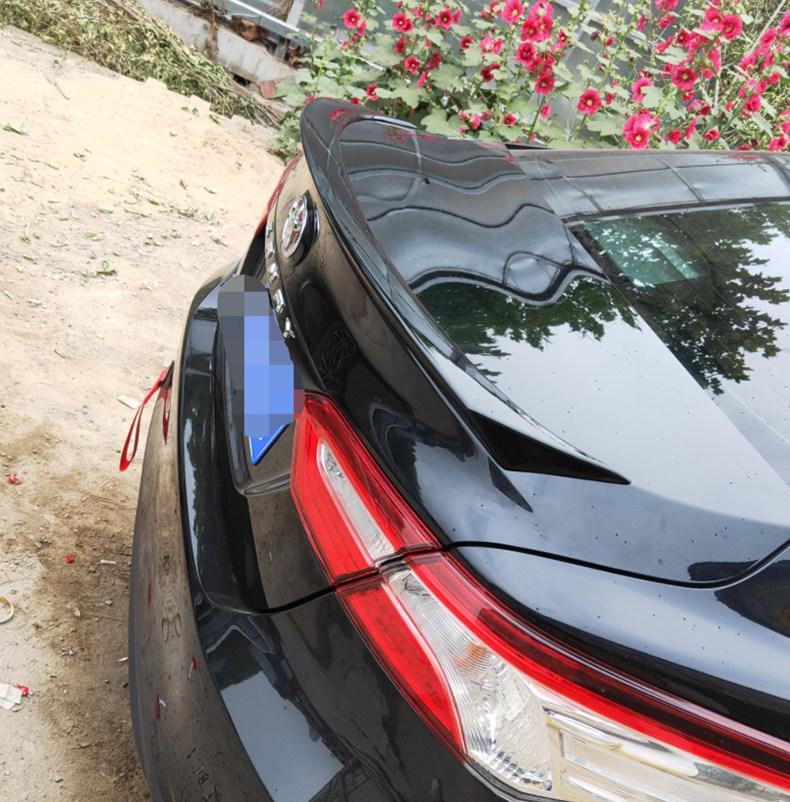 Toyota Camry 2018-2023 8. Generation Heckspoiler - Bohrerlose Montage