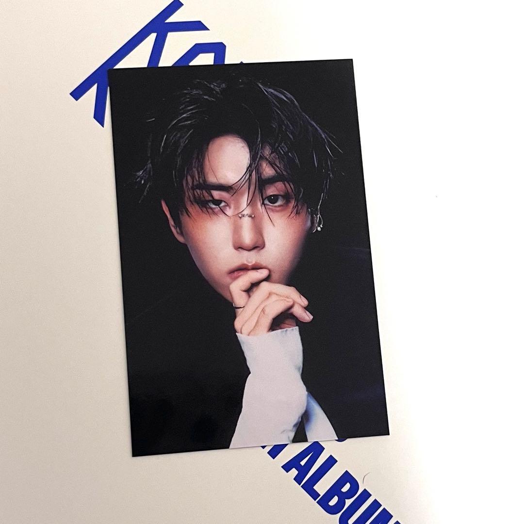 

Stray Kids HAN АЛЬБОМ KARMA ОФІЦІЙНА ФОТОКАРТКА BINDER CARD