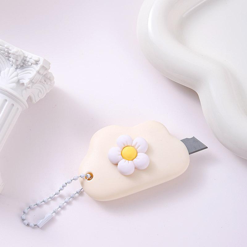 

1 шт. Kawaii Mini Flower Pocket Cloud Art Utility Knife Box Knife Paper Craft Wraping Blade Canvas