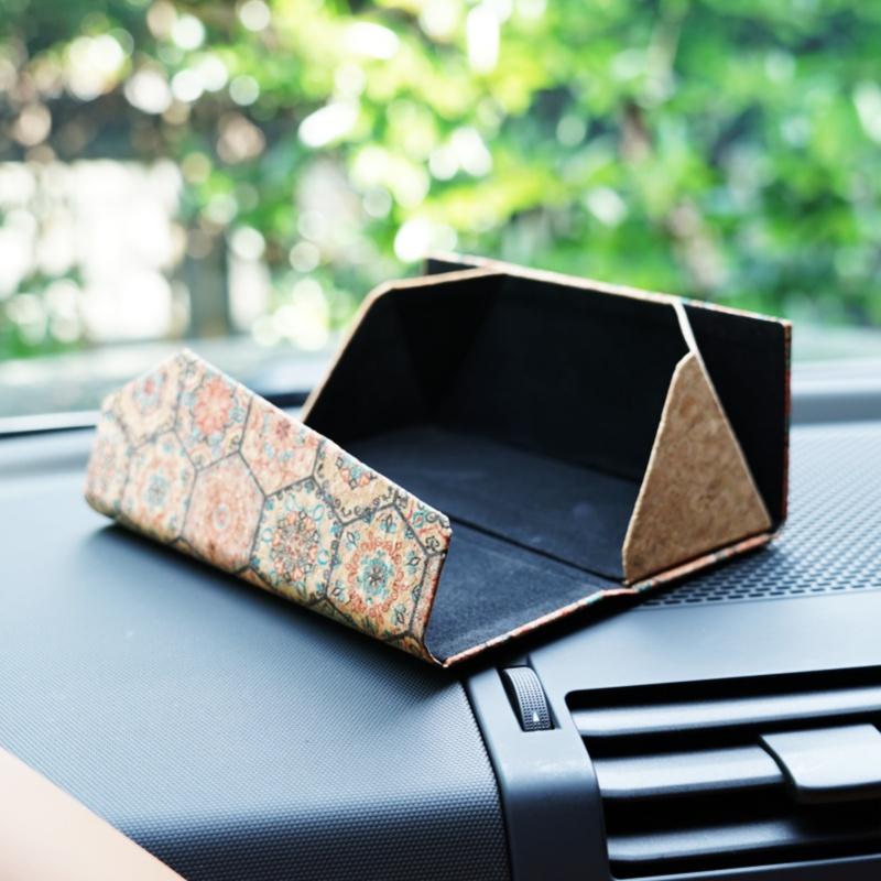 Retro Cork Folding Triangle Glasses Case for Men Women Sunglasses Box Portable Travel Glasses Storage Box Eyewear Accessories