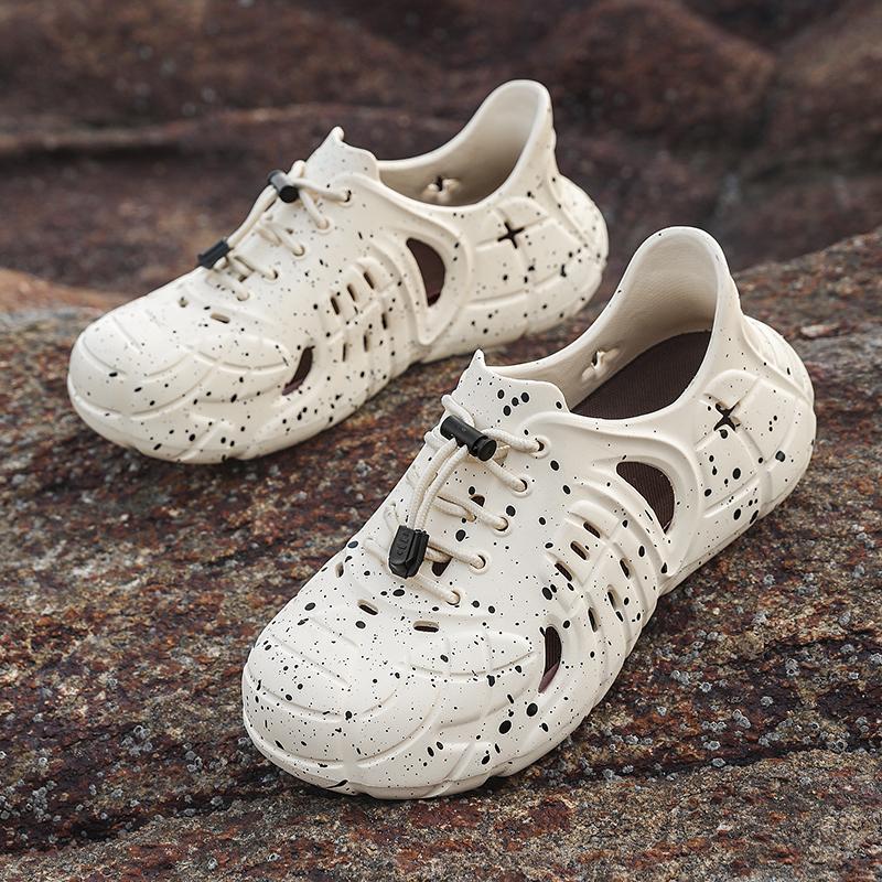 Fashion New Men S Slippers Beach Outdoor Sandals Slides Breathable Clogs Men Garden Shoes Non-Slip Hiking Driving Men Slippers 39