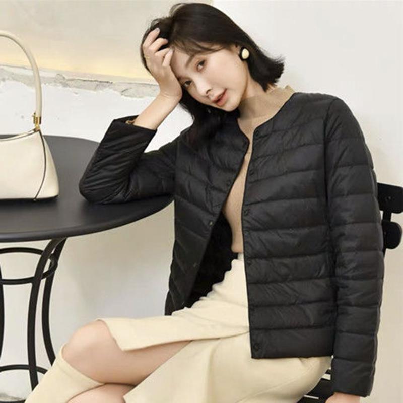 Weiße Entendaunen Leichte dünne Daunenjacke Damen Rundhals Kurzer Abschnitt Kragenlos Herbst und Winter Große Innen warme Jacke