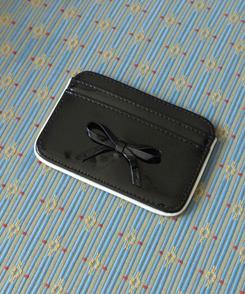 Lemasque Ribbon Piping Cowhide Card Holder Black