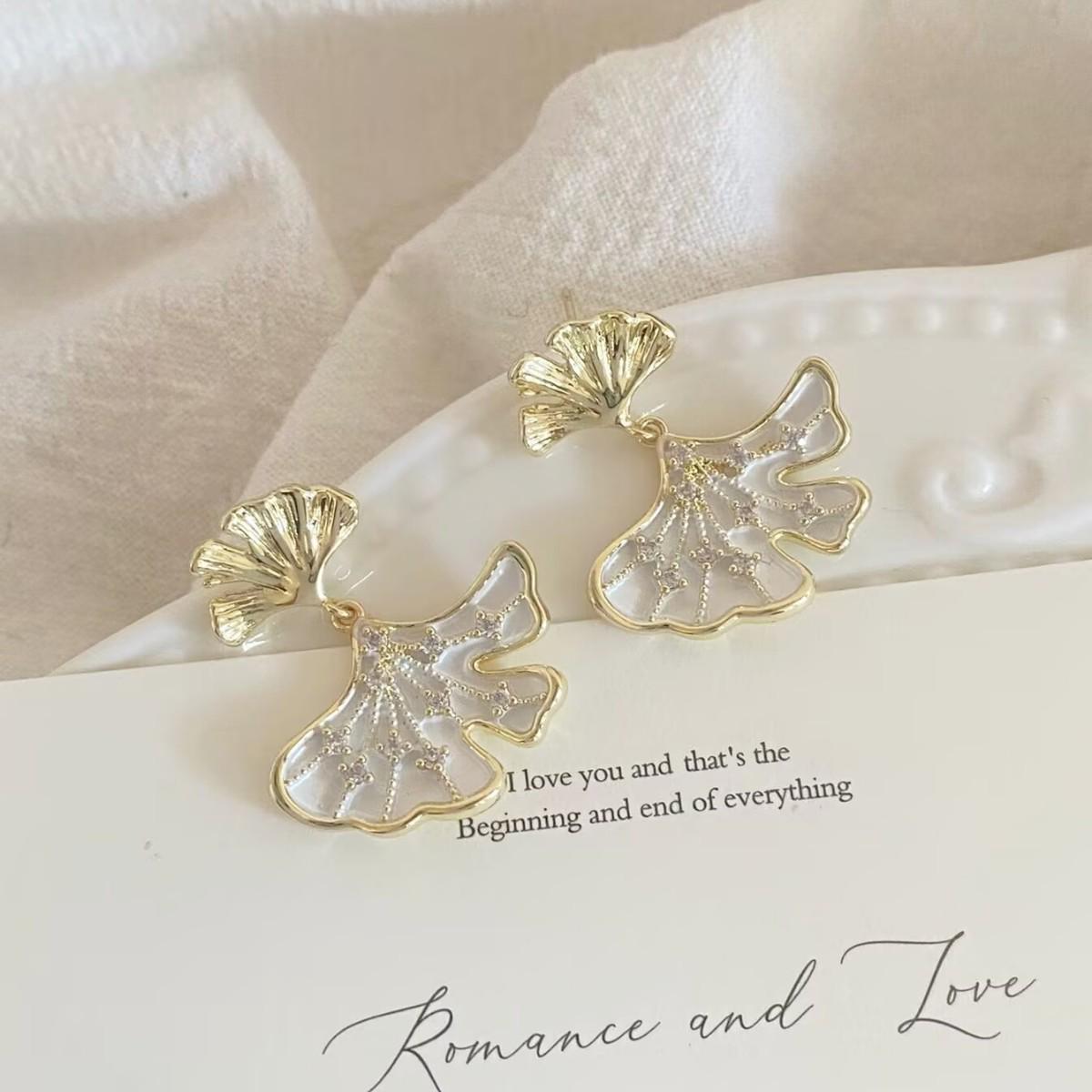 Ginkgo Leaf Rhinestone Studs: Elegant, Retro, and Versatile French Luxury Earrings
