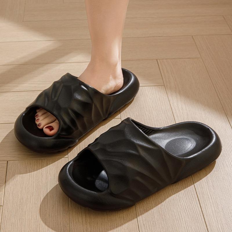 Summer new men's and women's cool slippers home thickened non-slip and wear-resistant outer wear soft bottom deodorant sandals