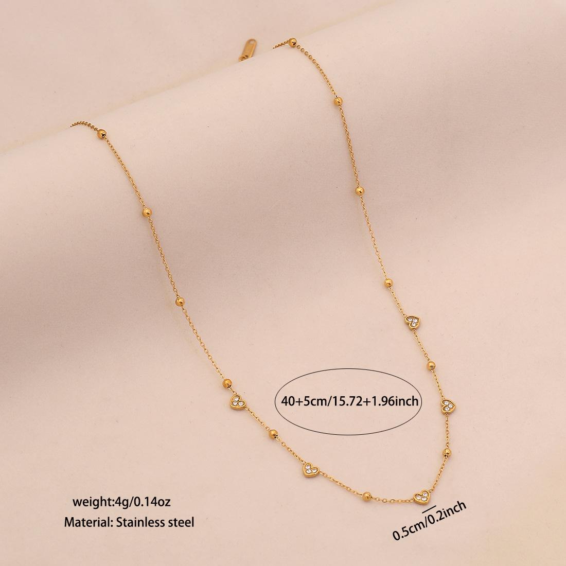 

European and American niche exquisite heart stainless steel clavicle chain, versatile commuter style design jewelry
