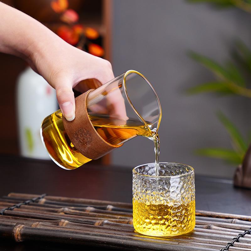 Holding a Wooden Ring Fair Cup High Borosilicate Heat-resistant Glass Drinking Cup Household Living Room Hospitality Glass