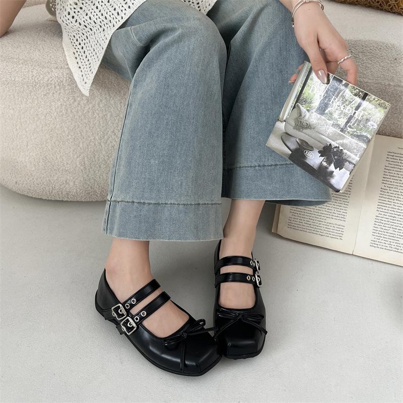 Black French Square Head Inner Height Increase Shallow Mouth Flat Sole Shoes Women's Summer 2025 New Skirt Height Increase Mary Jane Shoes