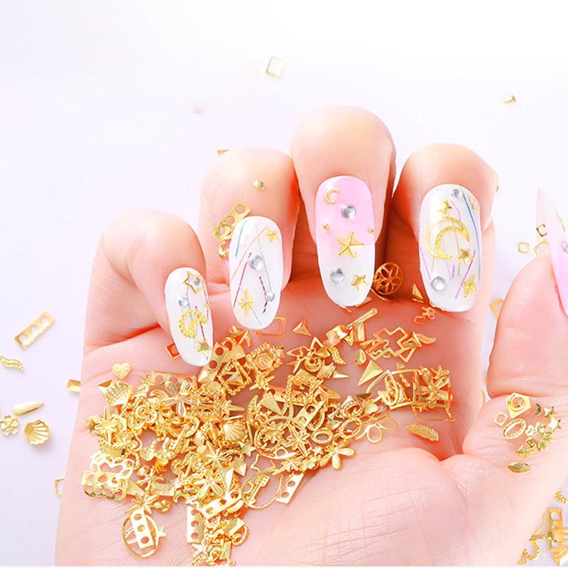 Nagel-Maniküre-Mix, Mini-Maniküre-Schmuckzubehör aus vergoldeter Legierung für Nagelkunst