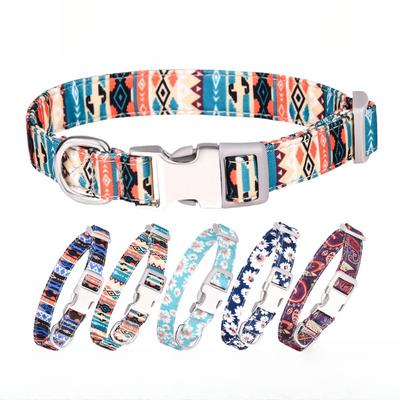 Kovová pracka obojok pre psa Farebné potlače Dvojitý popruh Látka na obojok pre psa Nastaviteľný mäkký odolný obojok pre stredne veľké domáce zvieratá