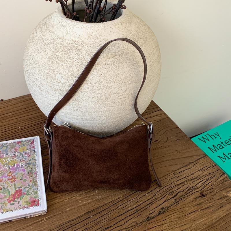 Leopard print underarm bag women's 2025 new autumn and winter French niche high-end messenger bag Spice girl shoulder small square bag