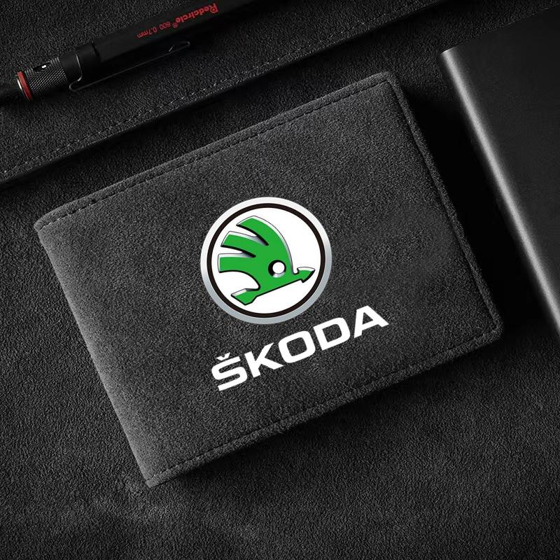 1 Stück Autoemblem Führerscheinhülle Ausweishalter Kreditkartenhalter für Skoda Octavia Fabia A7 Kamiq Kapoq Kodiaq Rapid SCALA Superb Yeti Derivate