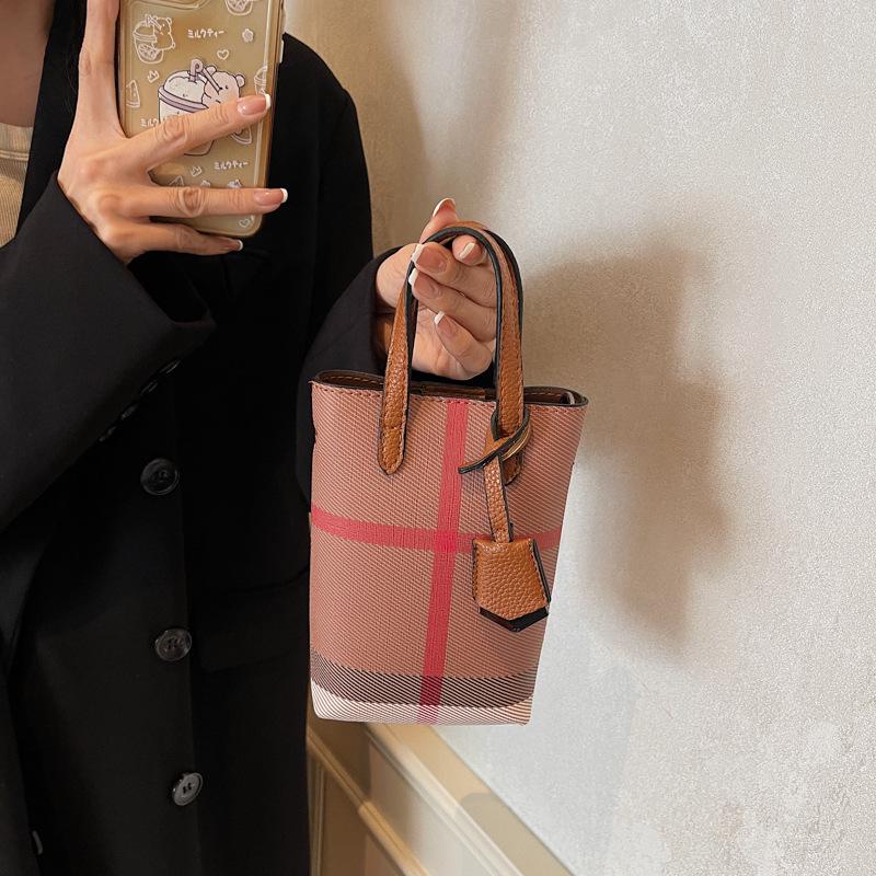 2024 Women's Fashion Soft Leather Mini Crossbody Phone Bag – Lightweight, Trendy Autumn/winter Handbag