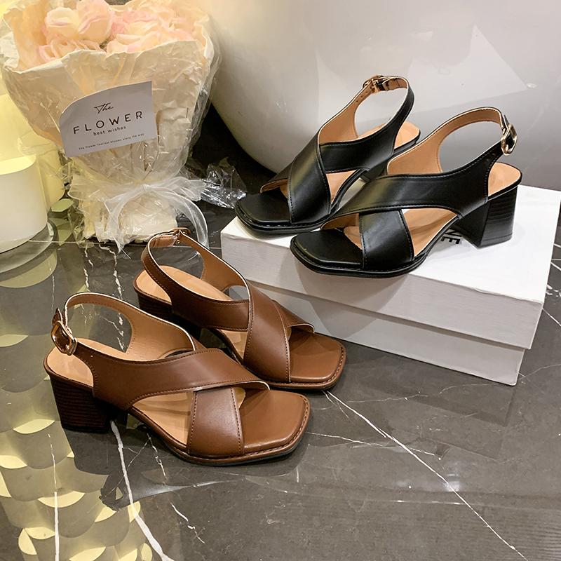 Fashion Platform High Heels Sandals for Women In Summer New Square Open Toe Luxury Women's Shoes Fashionable Thick Heels Sandals Slipper