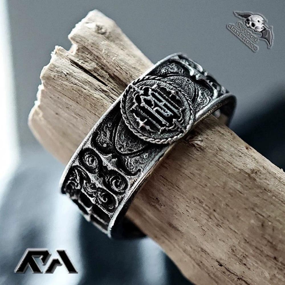 

New Unisex Geometric Texture Castle Ring - Classical Retro Gothic Fashion Accessory for Holiday Gift античный серебряного