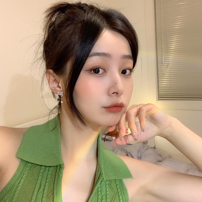 2024 Trendy High-End Cat Stud Ear Clips for Women – No Piercing Needed