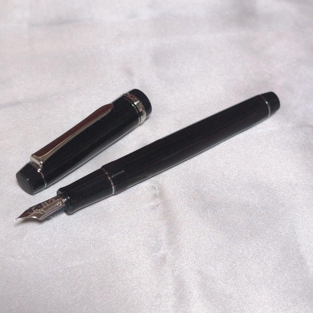 Перьевая ручка PILOT Custom Heritage 91 Черная