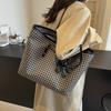 Tote Bag Women's New Large-capacity Commuter Bag Casual Versatile Shoulder Bag