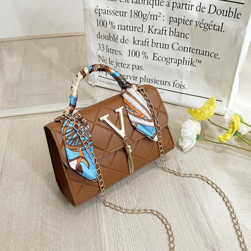 2023 Women's Versatile Crossbody Single Shoulder Bag with Diamond Lattice and Silk Scarf