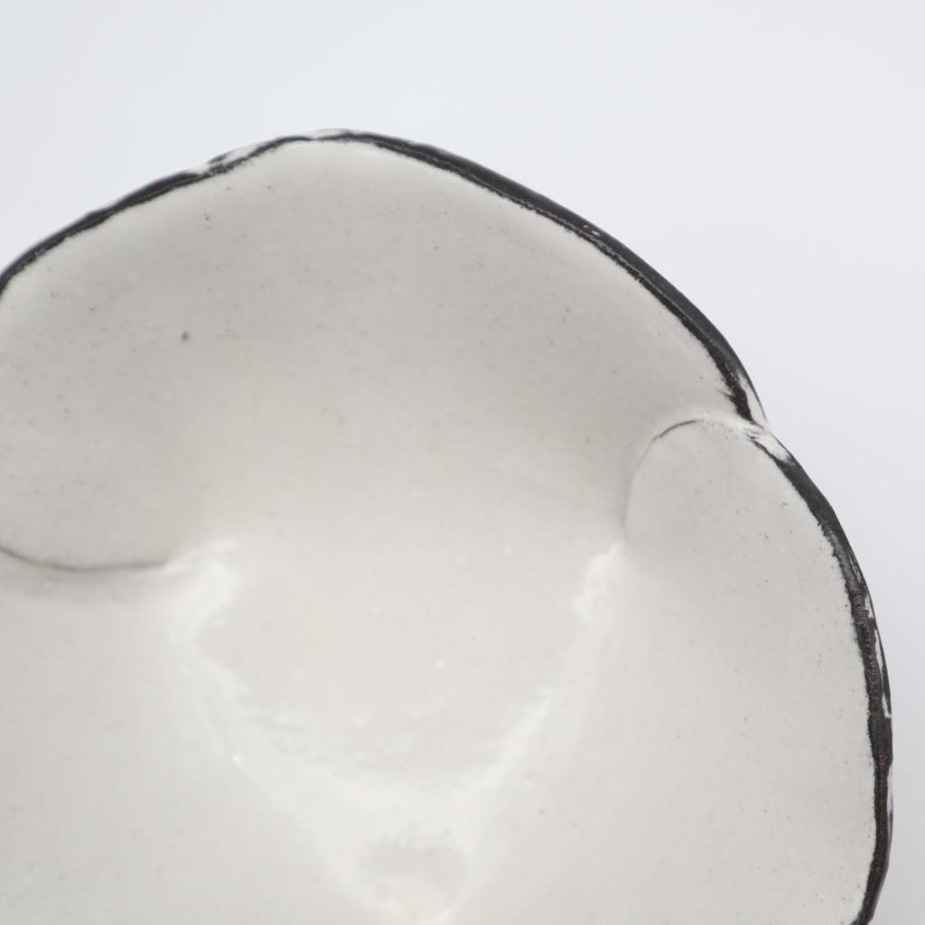 Marutomizuno Mino Ware Mitsuyama Kobachi Large Bowl Kohiki White Ceramic 13cm Made in Japan 090460