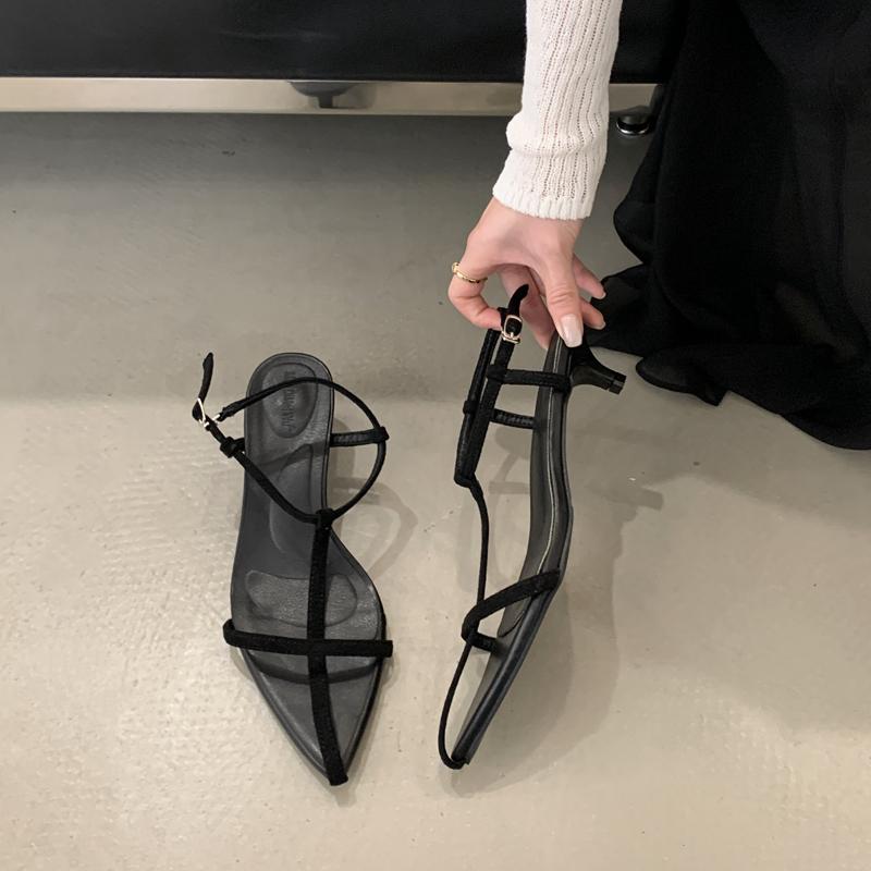 

Fashion SUOJIALUN 2025 Summer New Brand Women Sandal Fashion Narrow Band Gladiator Shoes Thin Low Heel Outdoor Dress Pumps Slides 35 чёрный