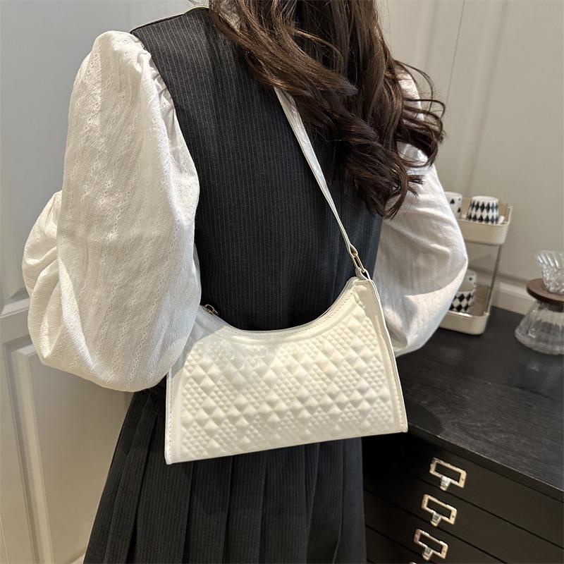Autumn and winter tide armpit baguette bag women's bag new fashion simple design portable shoulder bag women