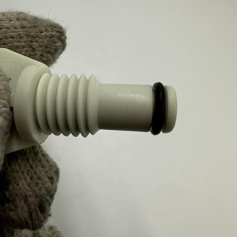 Radiator drain plug Water tank radiator drain plug for Hyundai FOR Kia H-1 AZERA I30/I30CW Sonata k5 253183K100