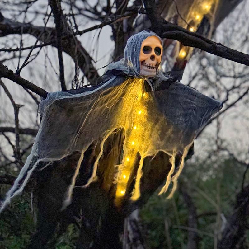 Halloween LED Ghost Skeleton String Lights - Outdoor Hanging Decorations for a Spooky Atmosphere