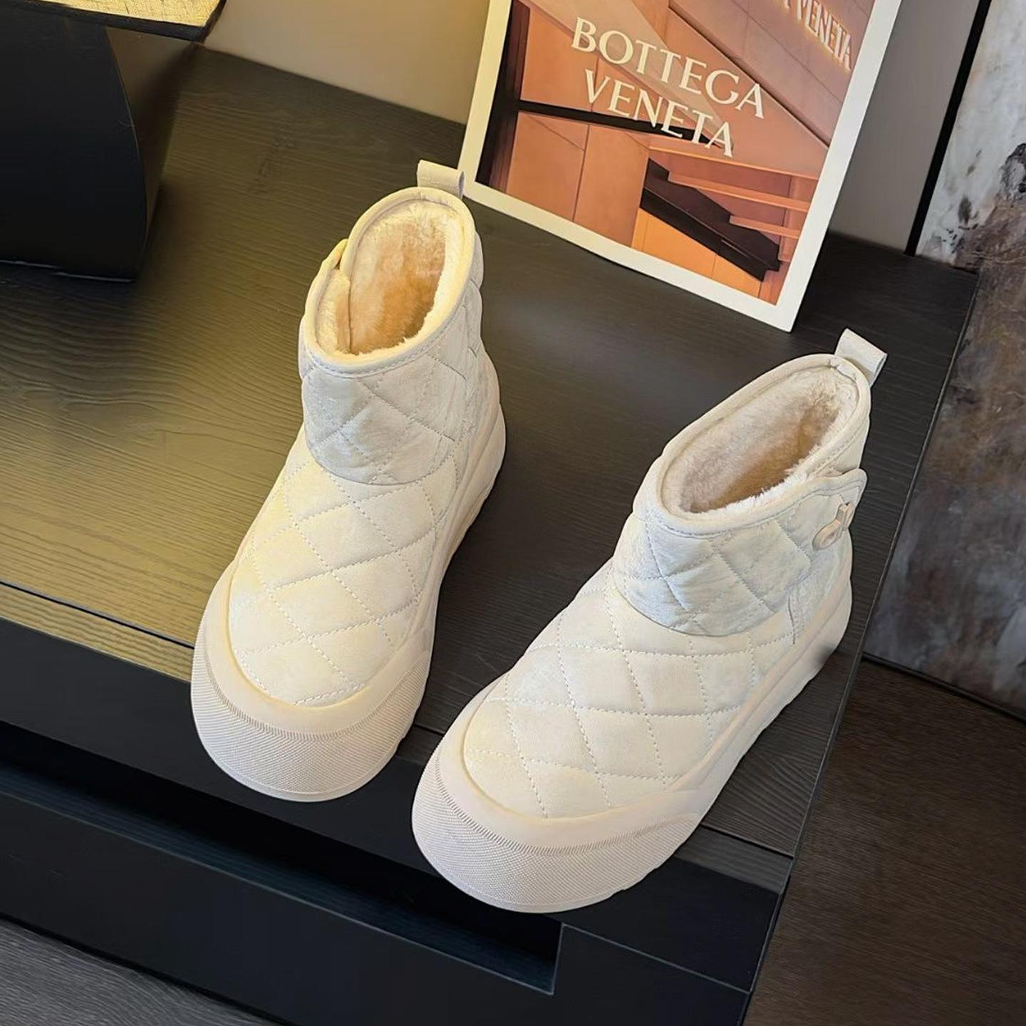 

Popular waterproof snow boots women s winter 2025 new velvet thick-soled versatile casual warm cotton shoes non-slip short boots 40