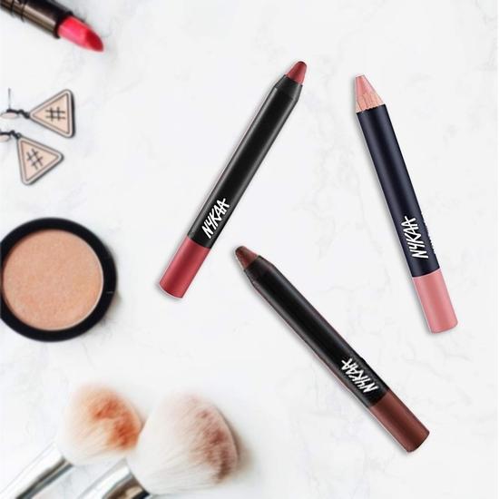 Nykaa MATTE-ilicious Lip Crayon - Next Level Nude (2.8gm) Shade No 04 With Prove Your Point Cosmetic Sharpener