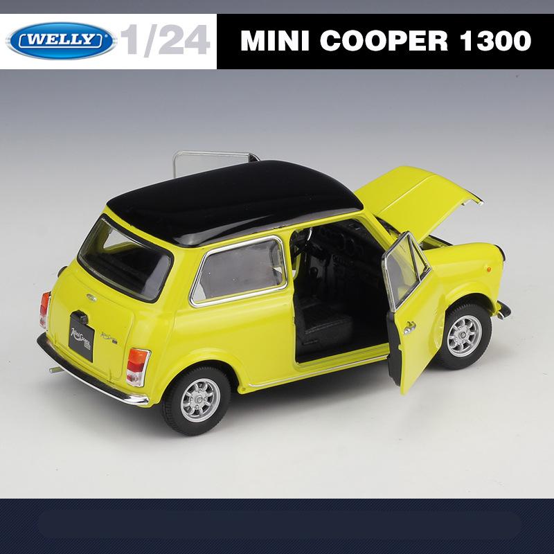 WELLY 1/24 MINI COOPER 1300 Alloy Mini Car Model Diecasts Metal Classic Car Vehicles Model High Simulation Collection Kids Gifts