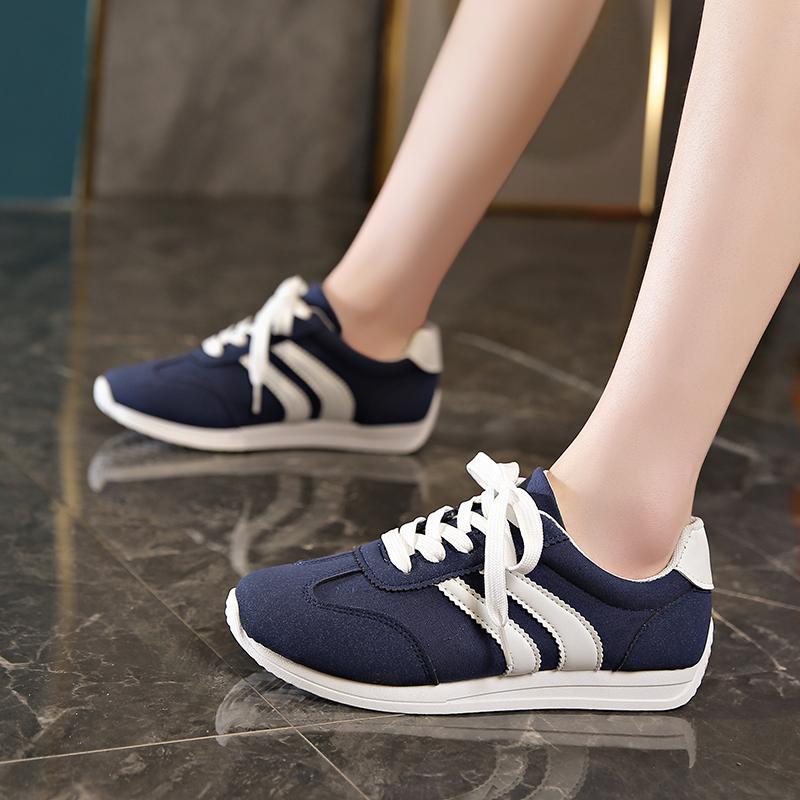 2025 Spring New Women Sneakers Comfortable Outdoor Fashion Versatile Flat Casual Sneakers Lace Up Women Sports Shoes Plus Size