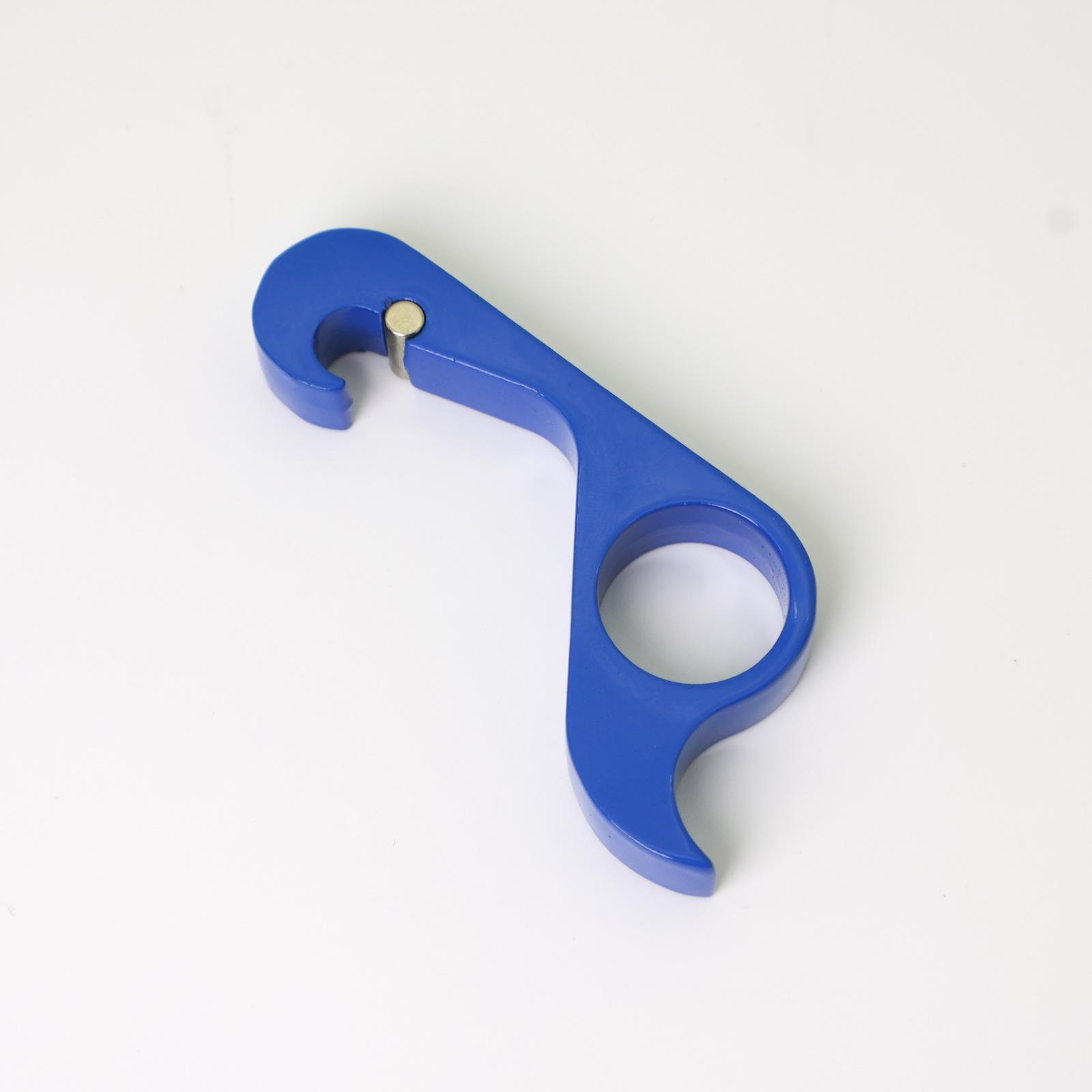 

One-handed Bottle Opener Outdoor One-handed Bottle Opener Magnetic Metal Bottle Opener blue