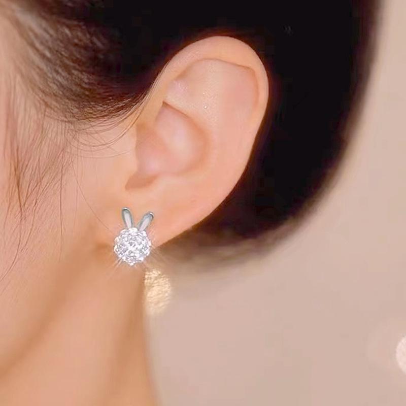 Versatile Bow Girl Earrings with Elegant Geometric Shapes, Personalized and Trendy Earrings for Women