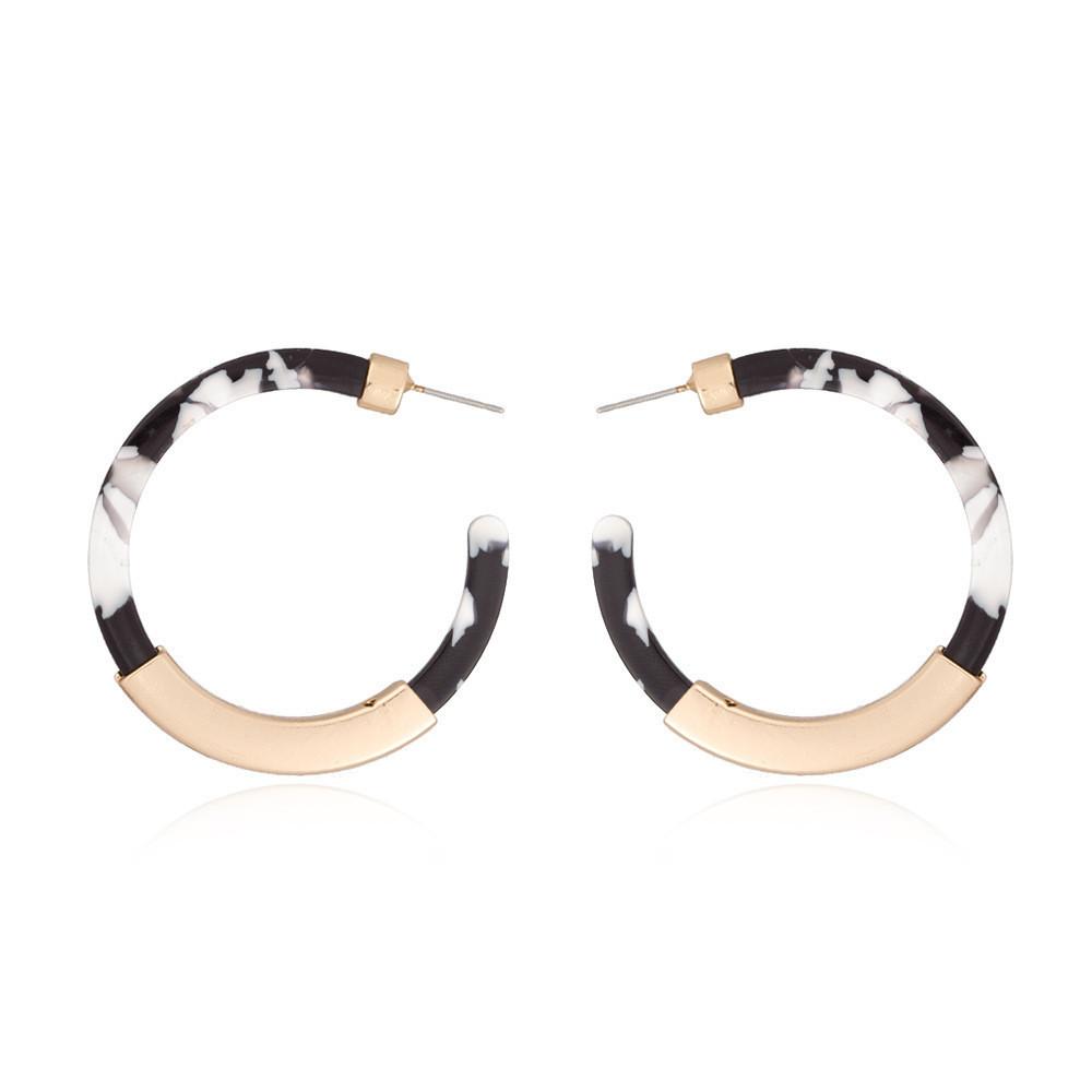 

Шикарные серьги-кольца из сплава с уникальным черно-белым молочным дизайном для влюбленных Мода