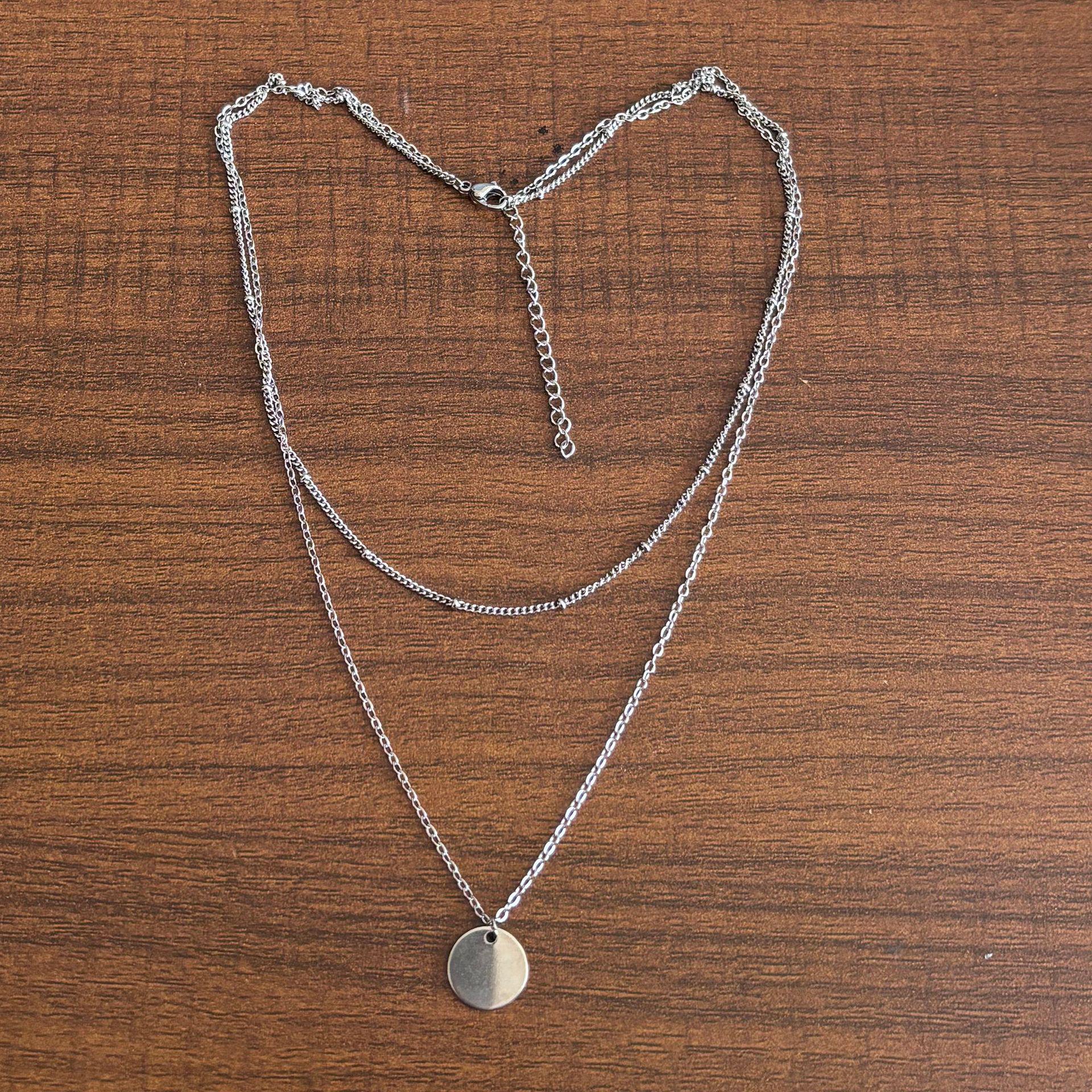 18K Gold European & American Niche Double Layer Necklace with Round Disc Pendant серебряный