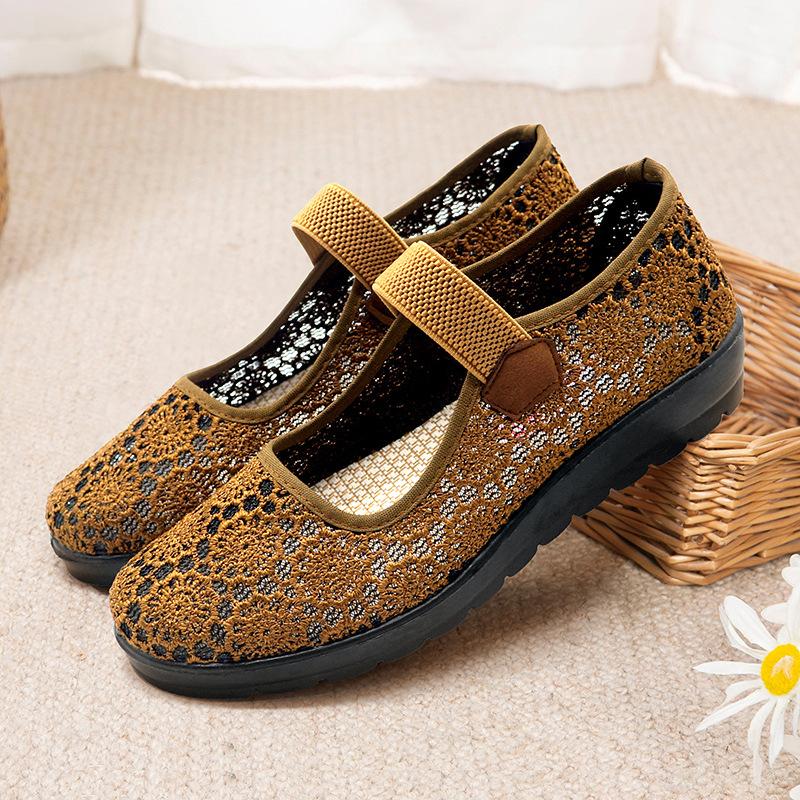 

Summer women s new casual shoes hollow breathable mother shoes in the elderly comfortable flat old Beijing cloth shoes 41 верблюд