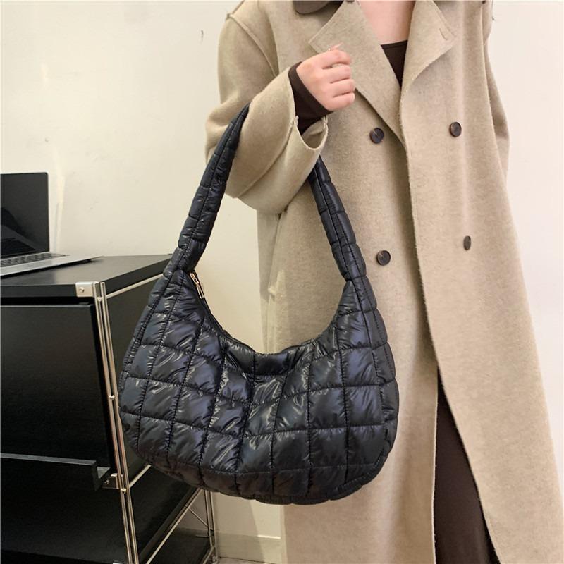 Bag Women's Winter New Casual Simple Dumpling Bag Fashion Shoulder Bag Simple Trend Messenger Bag