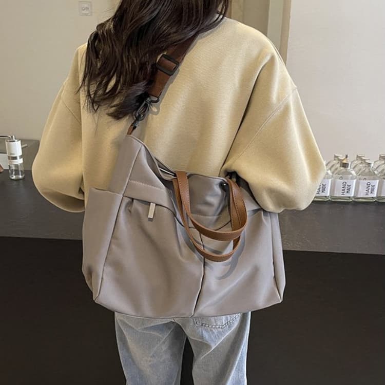 Large capacity nylon tote bag women's shoulder messenger bag