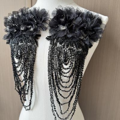 Broches et bijoux de corps