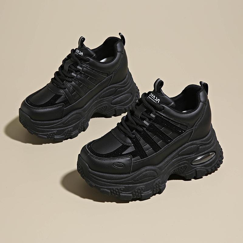 Little fairy platform dad shoes girl in the autumn of 2025 new platform muffin fashion through the net casual sports shoes girl