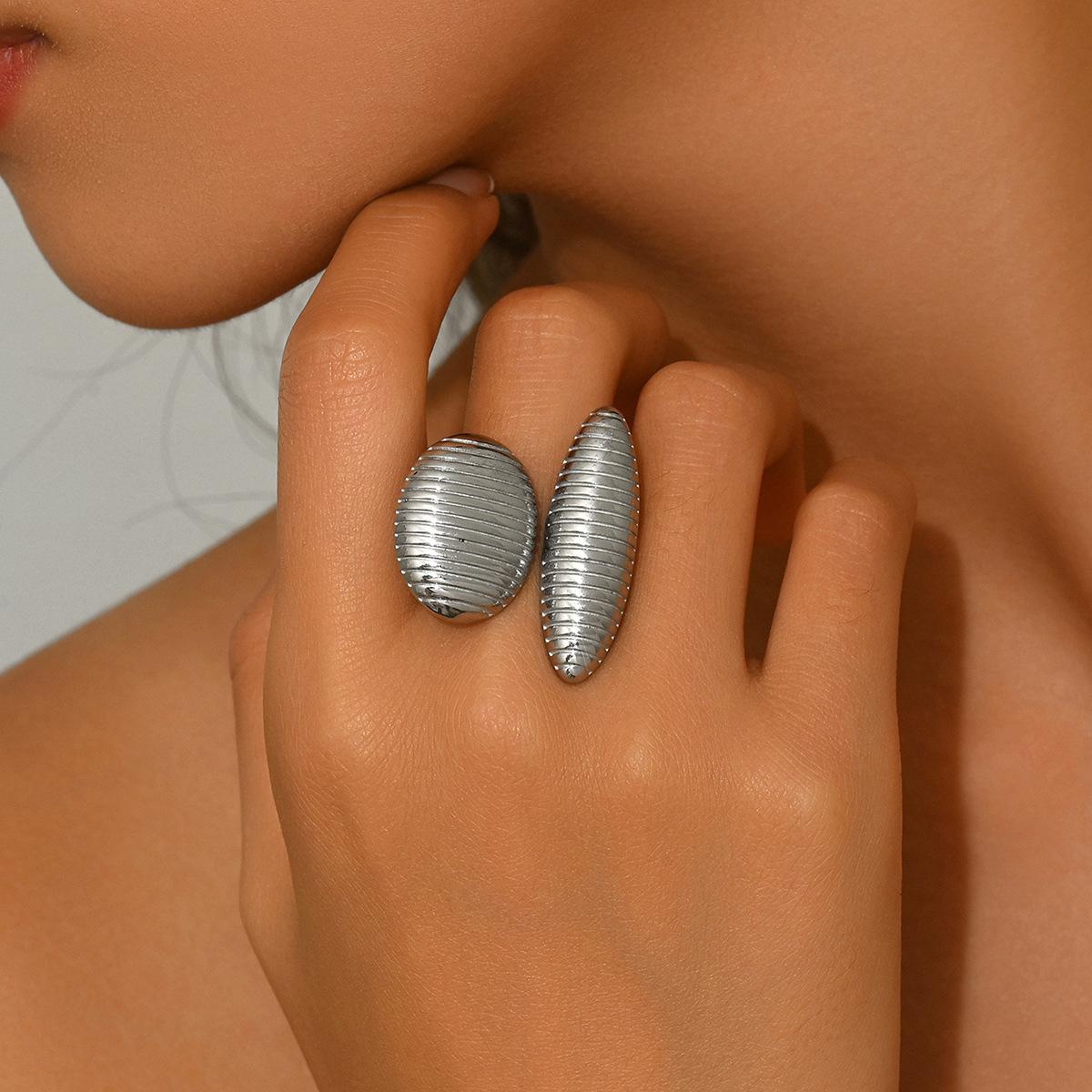 

2025 новый стиль геометрическое женское кольцо открывающееся регулируемый полосатый дизайн овальное кольцо ювелирные изделия