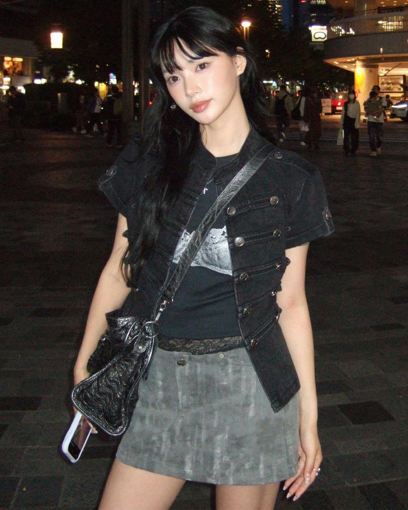Yeolin Vintage Low Waist Mini Skirt (Charcoal)